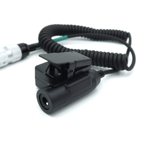 מתאם PTT לאוזניות EARMOR דגמים M32 M33 - צילום קרוב