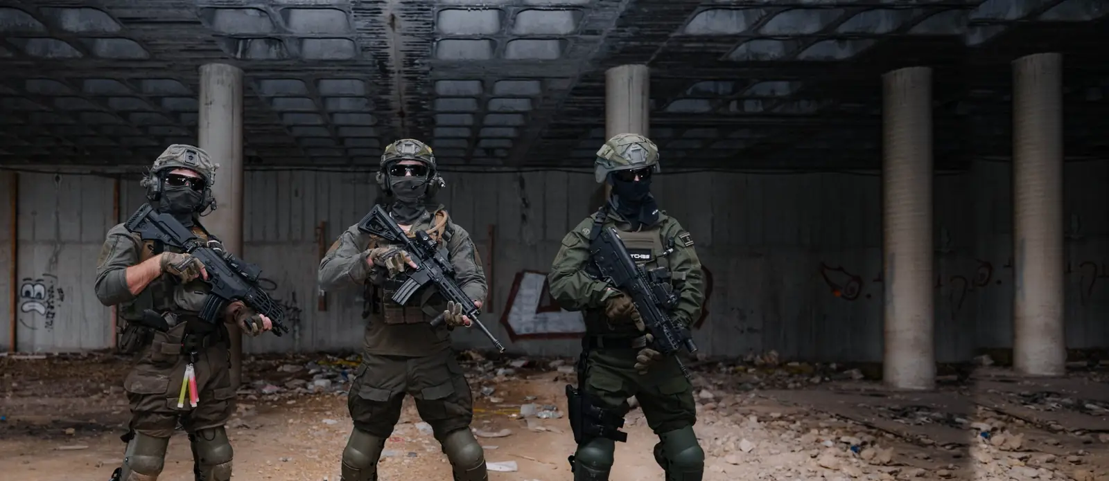 Team in full tactical kit